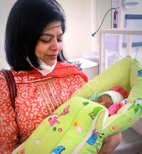 Dr. Bhavya Rathore clinic — patient care moment 38